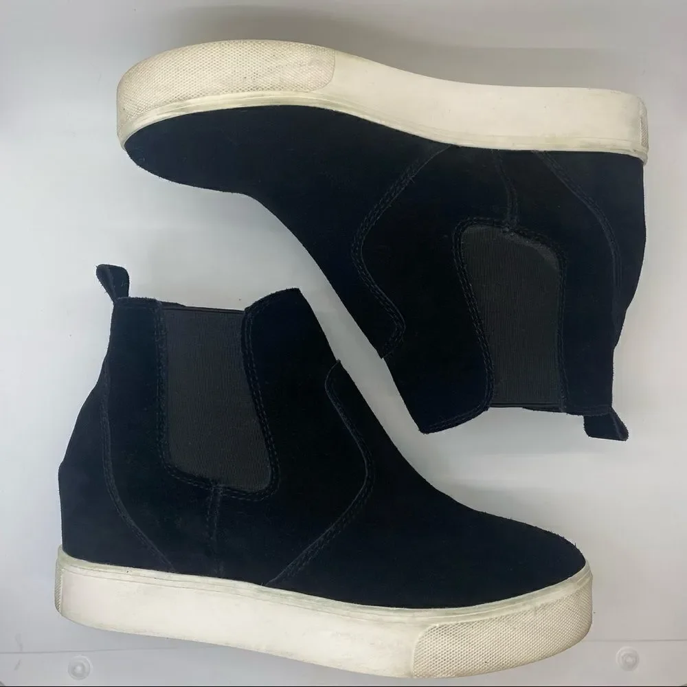 J/SLIDES Sami Suede Platform Booties