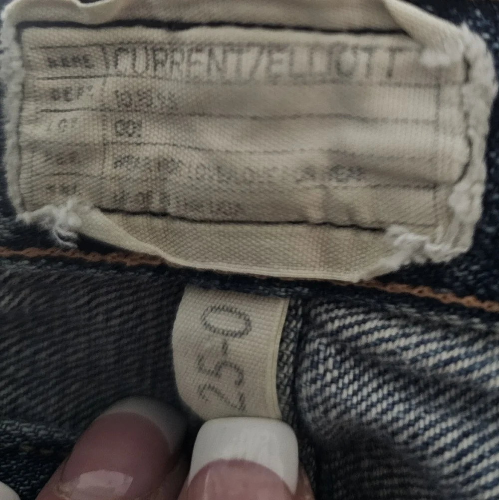 Current Elliott The Straight Leg Slim Fit Ddsigner Jeans Size 25