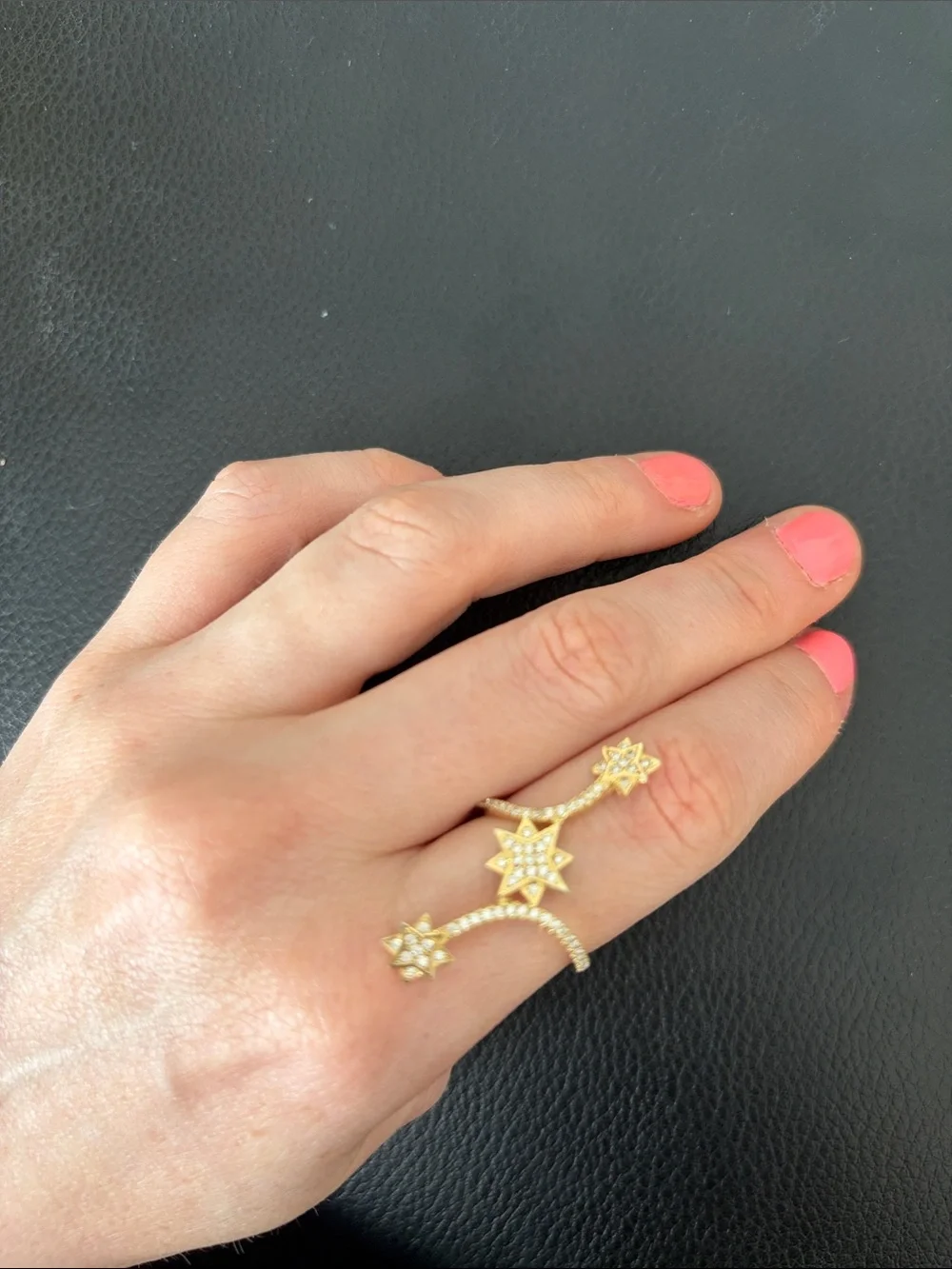 N/A elegant gold