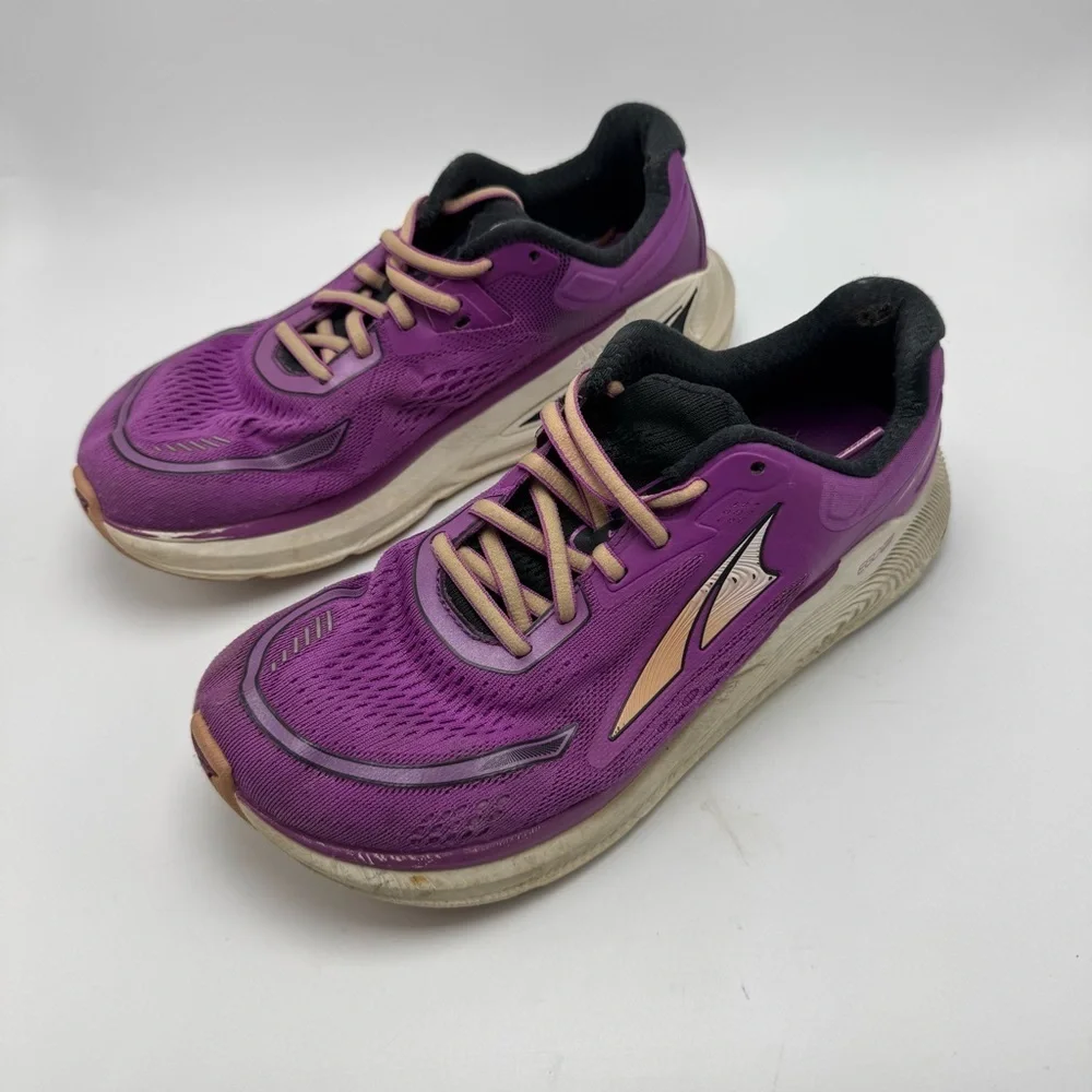 Altra paradigm women