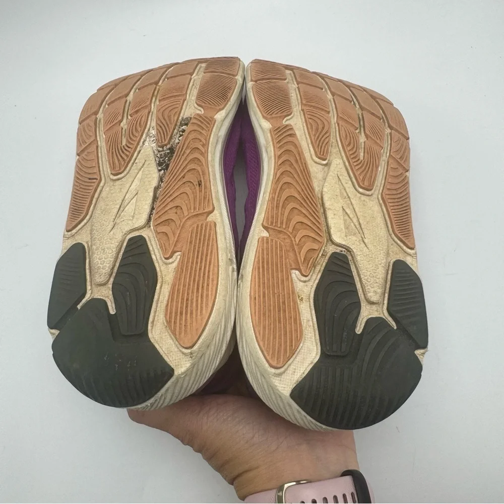 Altra paradigm women