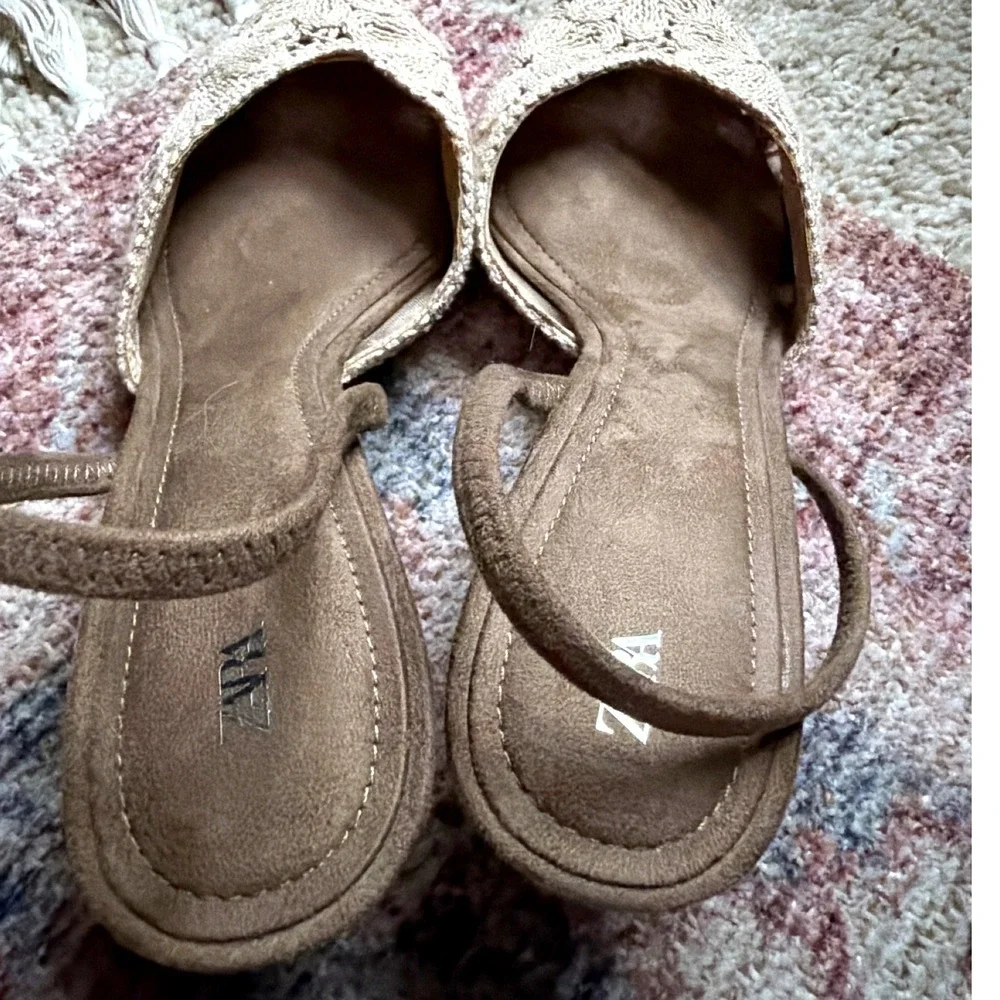 Zara Crochet Slingback Heels Womens 39 Cream Mesh Pointed Toe Boho Kitten Heel