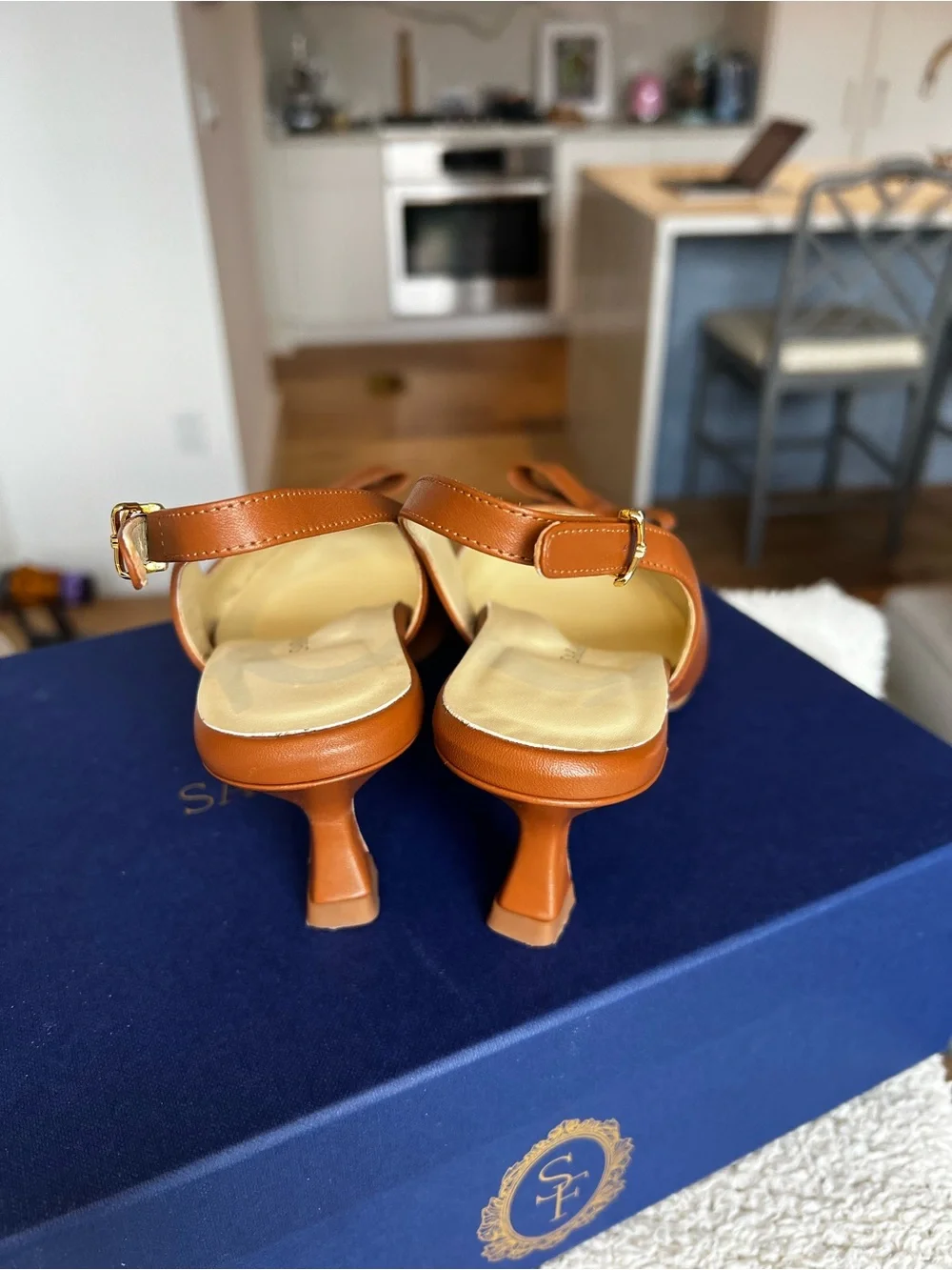 Sarah Flint worn toe bow