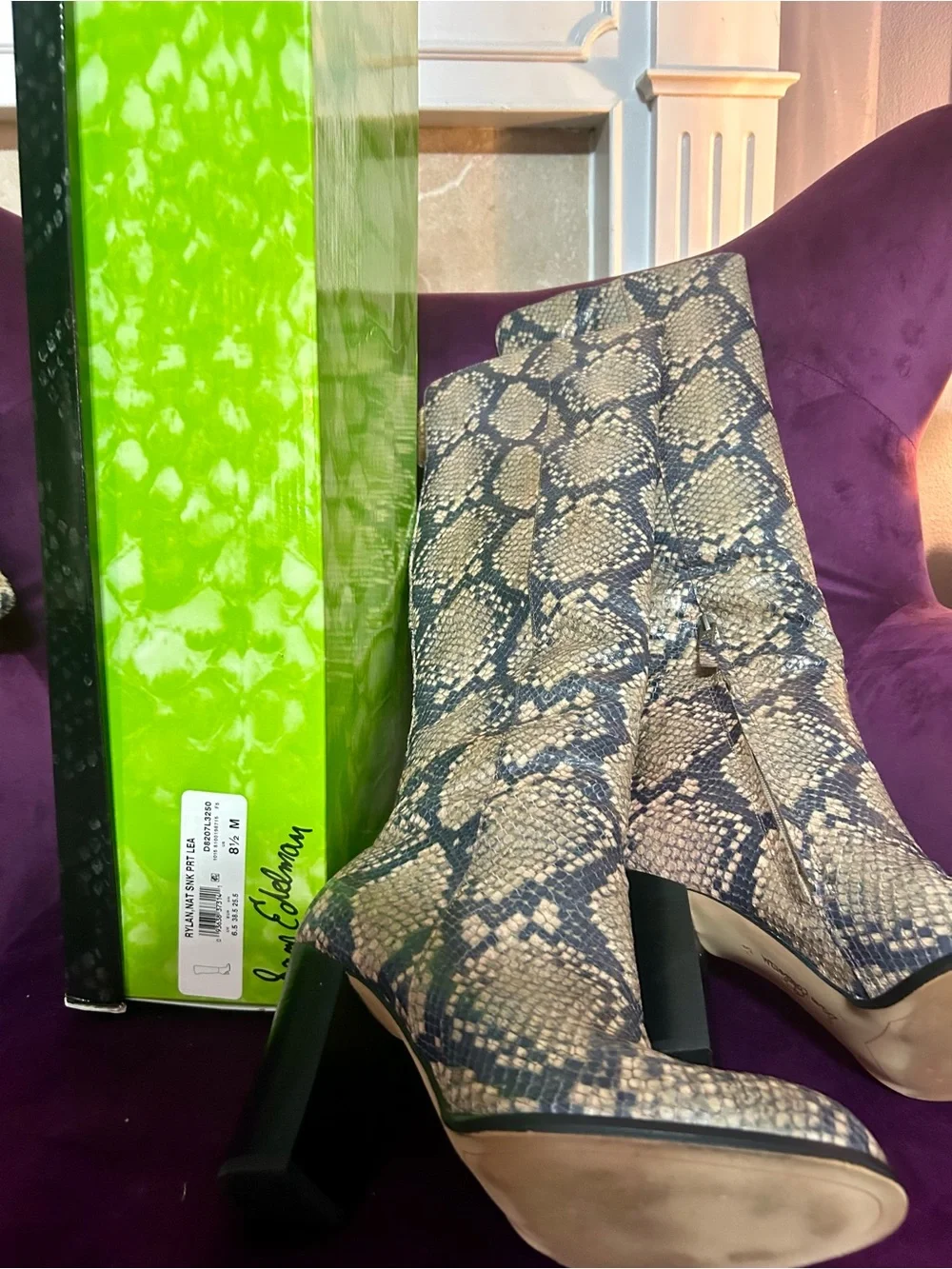 Sam Edelman stylish snake