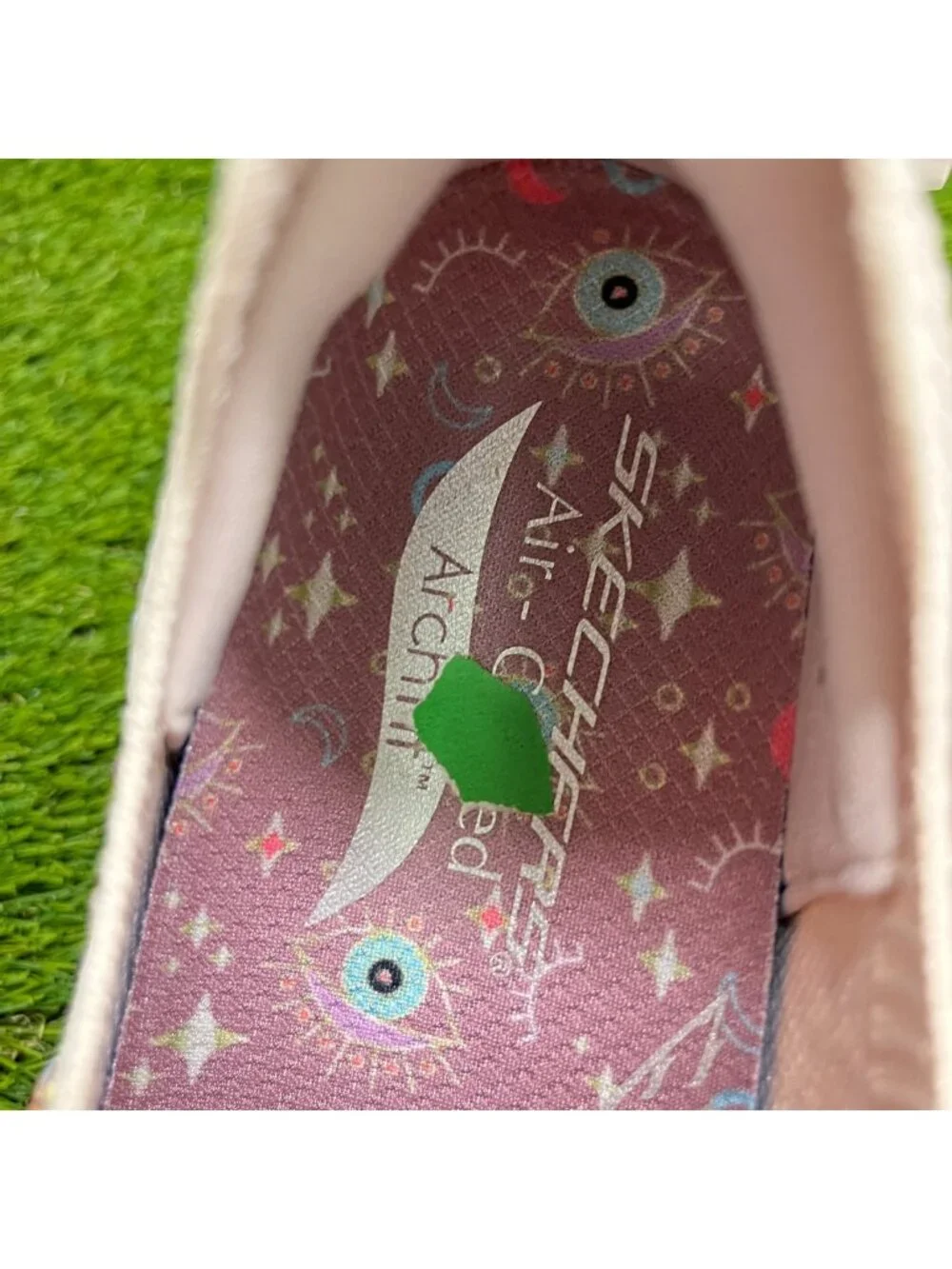 Skechers please review