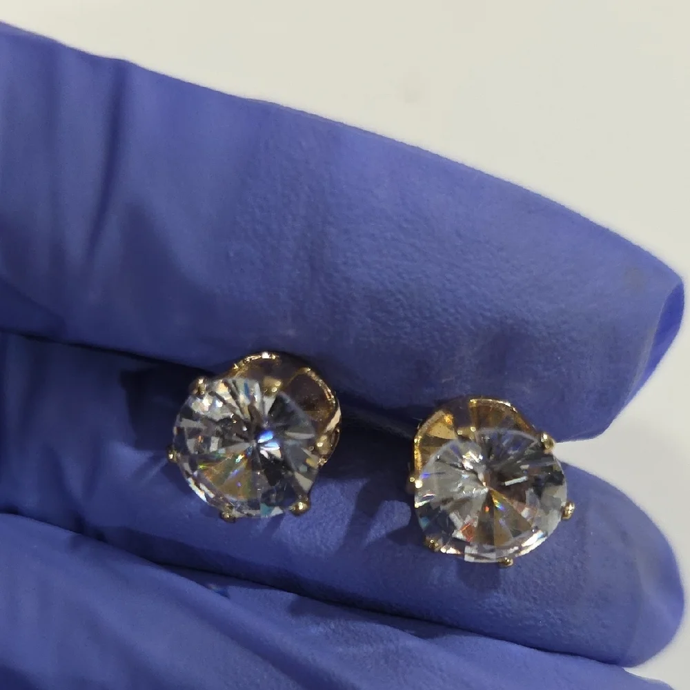 Gold Clear Crystal Stud Earrings – Sparkling Elegant Women’s Fashion Jewelry-