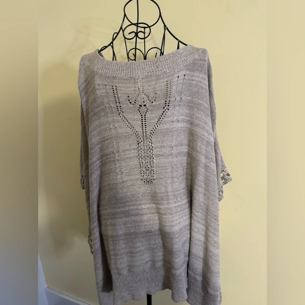 Free People fits embroidered small