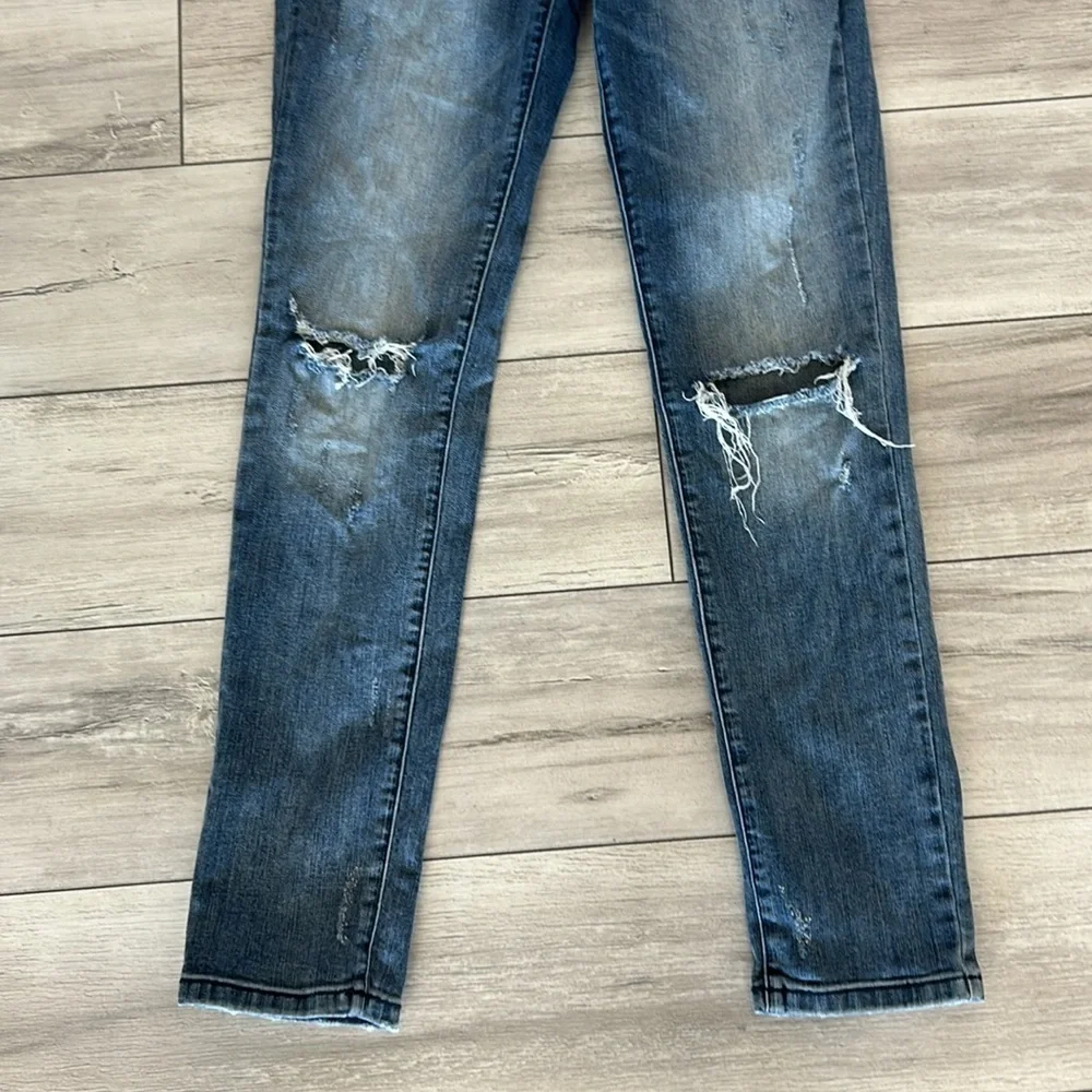 KanCan size 26 skinny fit jeans