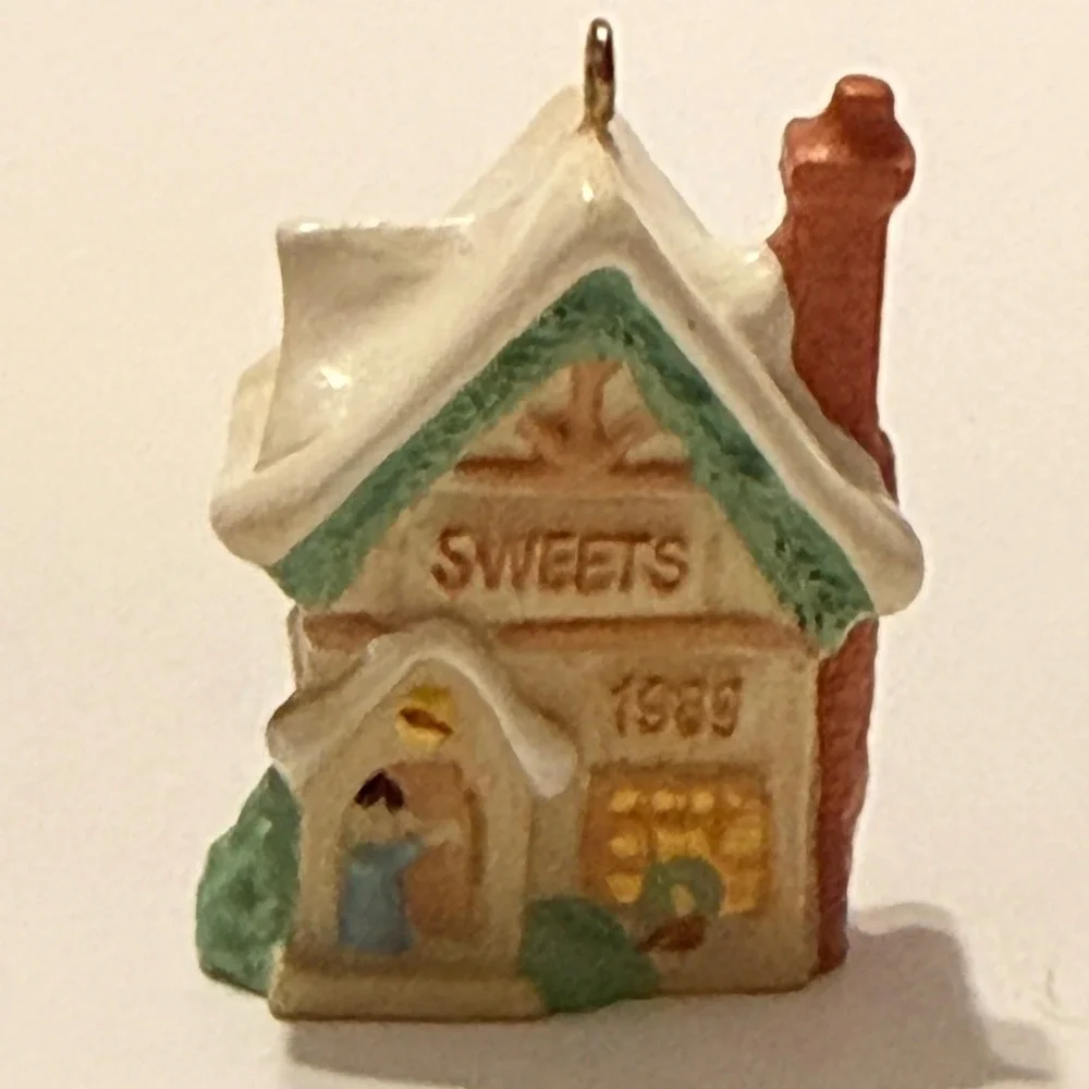 Hallmark keepsake miniature