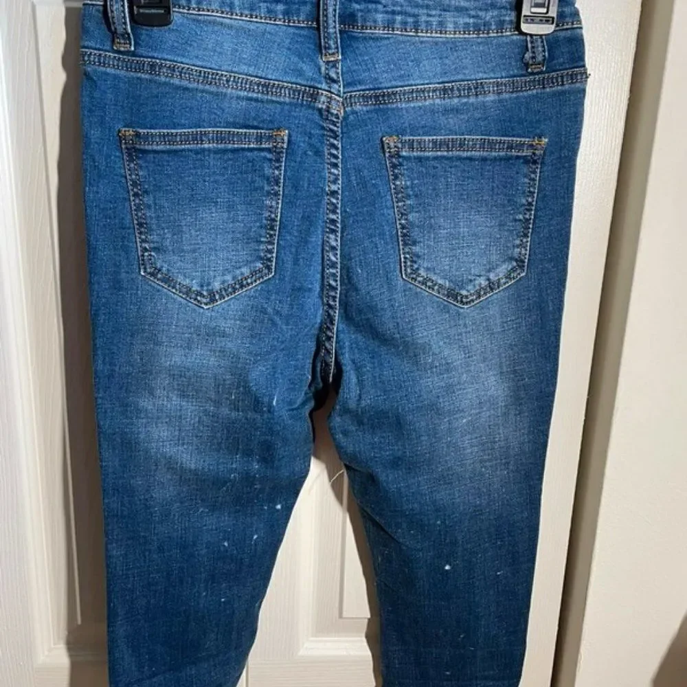 Fashion Nova Cropped‎ Jeans 3