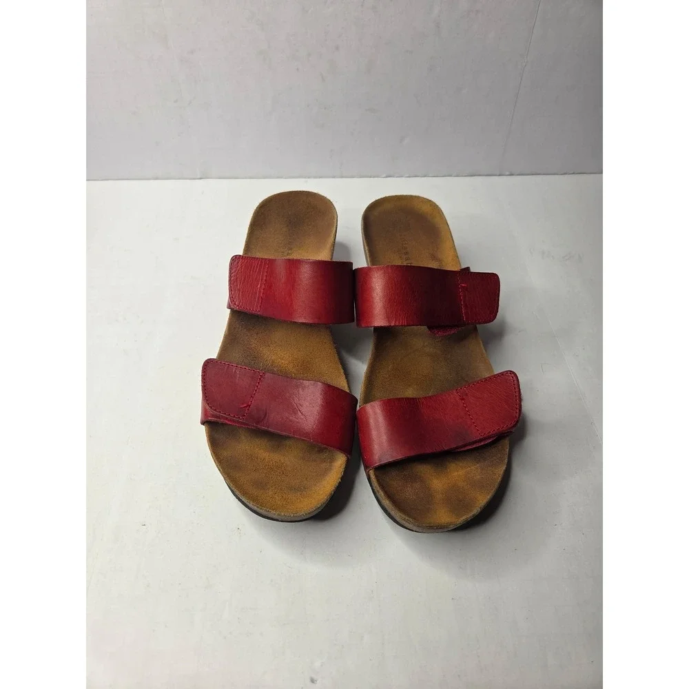 Isasabbia by‎ Eric Michael Red Leather Wedge Slide Sandals Italy Size 40 Womens