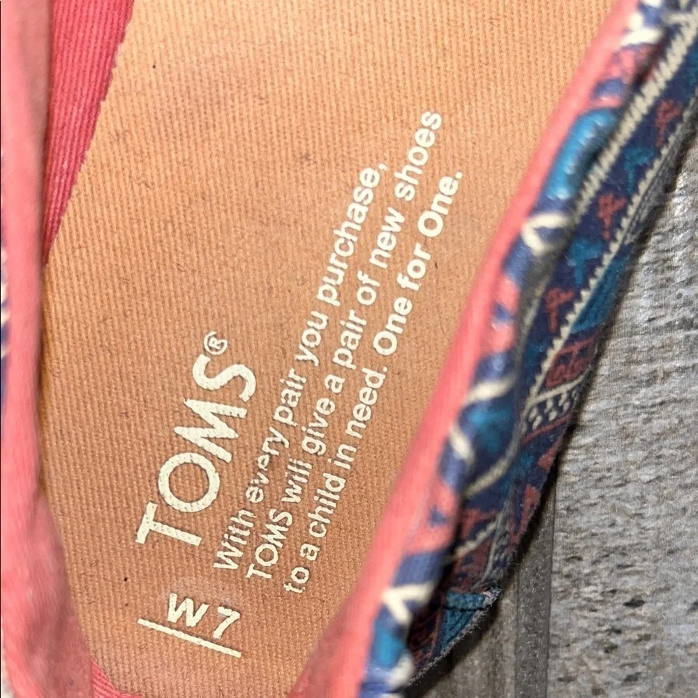 Toms wear design comfortable