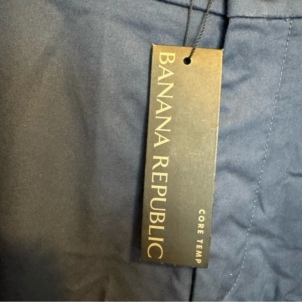 Banana Republic elegant dark