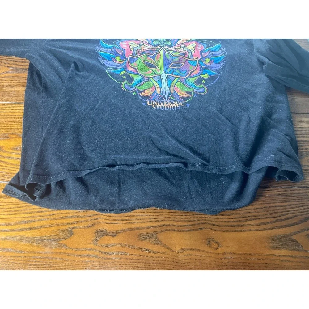 Universal Studios Mardi Gras Black Large Crop Pullover Sweatshirt Hoodie