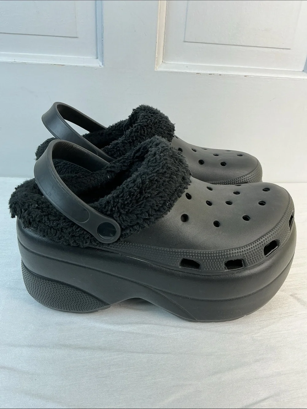 Cape Robbin Black Platform Mules crocs style