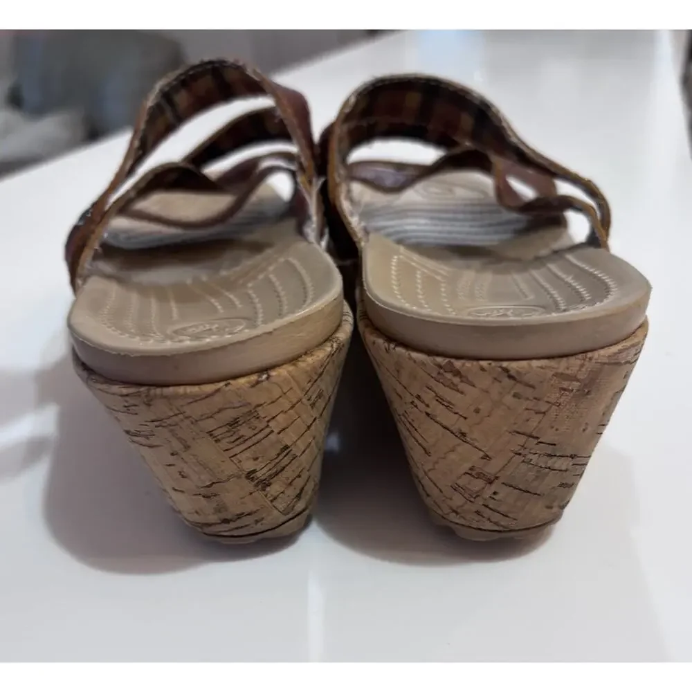CROCS gently good used