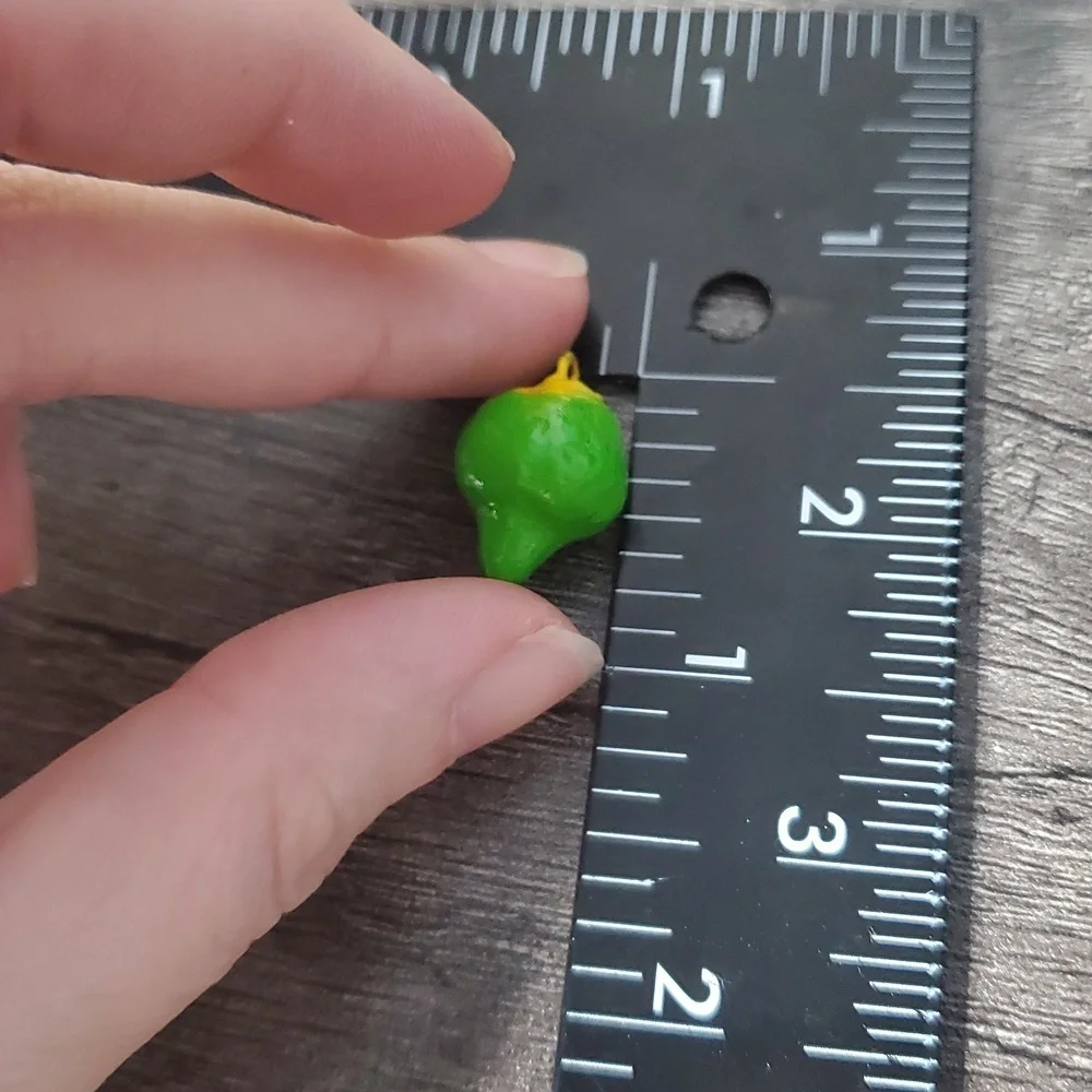 Cute‎ Green Pepper Pendant P328 Handpainted Vintage Folksy