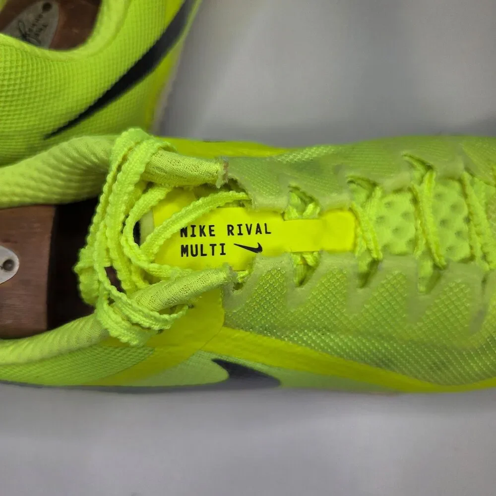 Nike zoom rival