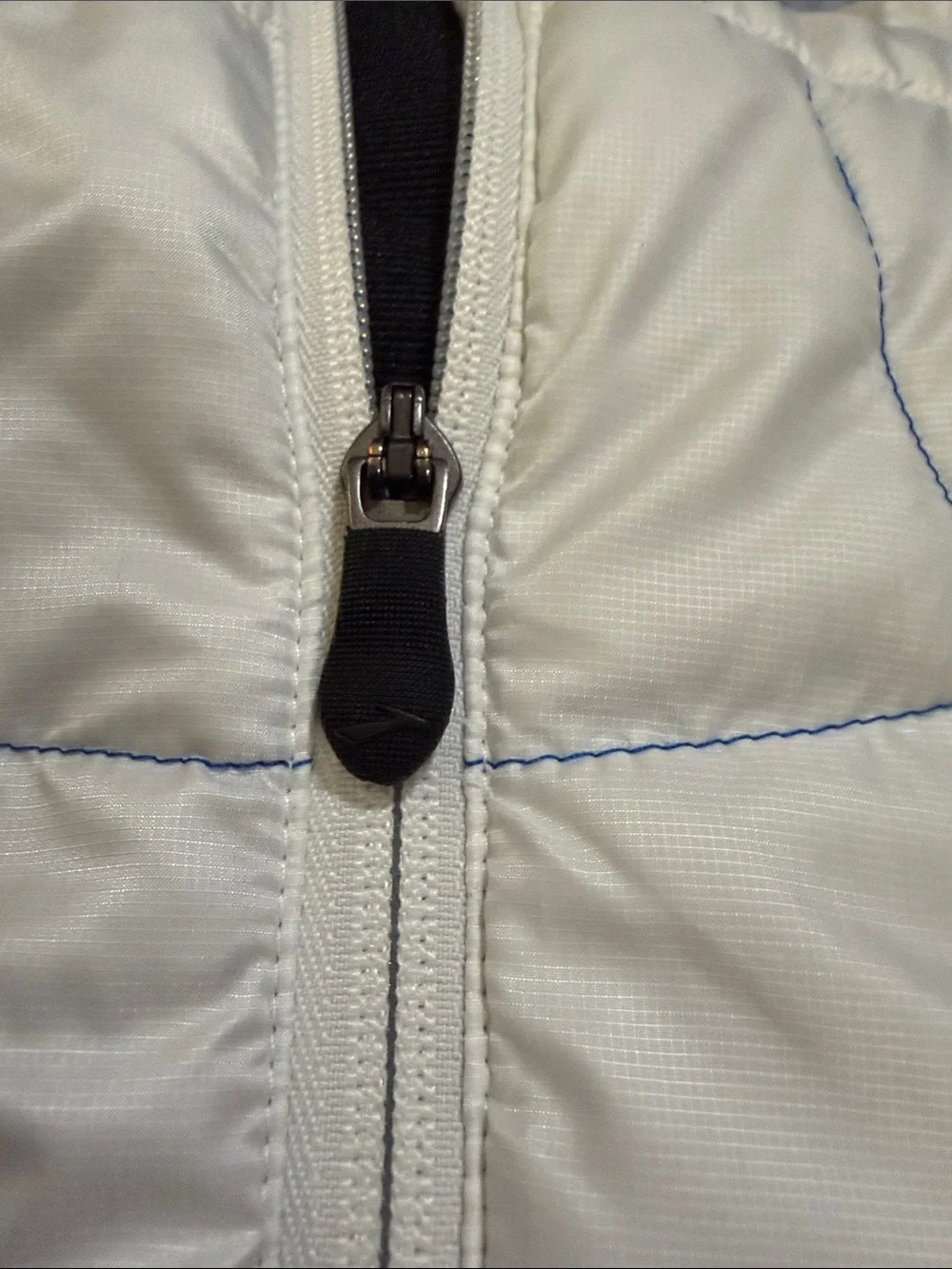 Brooks sleeveless quilted
