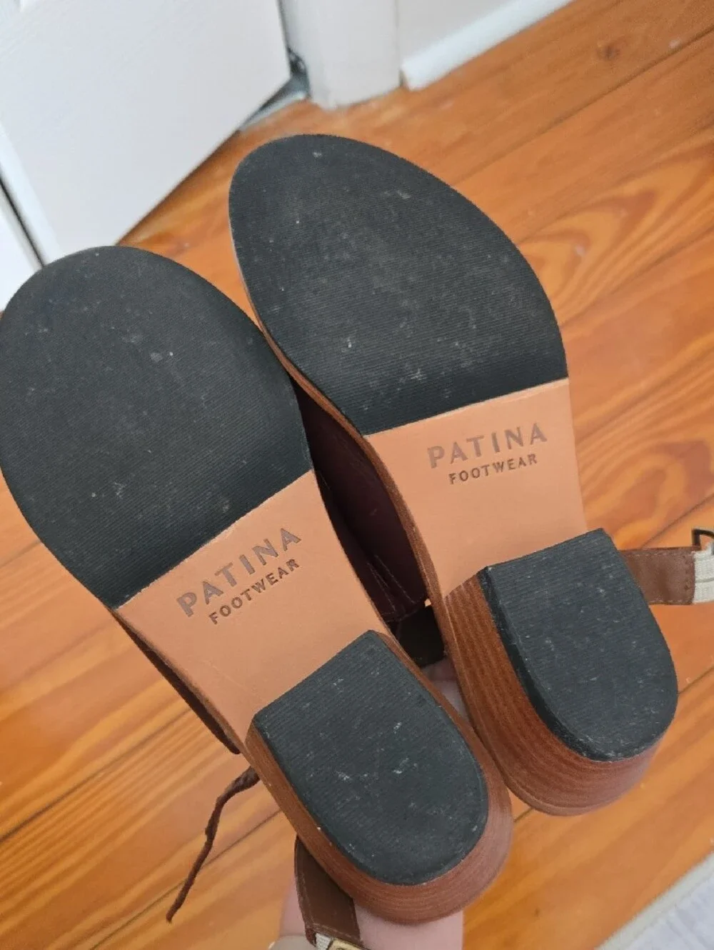 Patina footbed versatile ankle