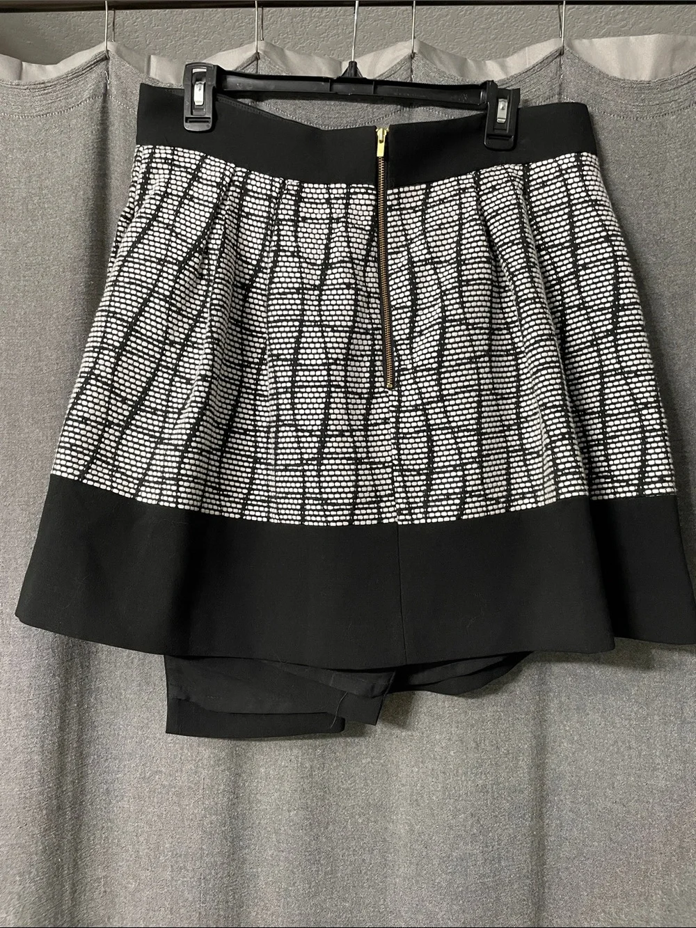 Banana Republic chic mini