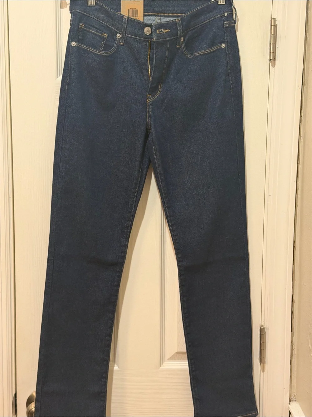 NWT Levi's Women's Slim Straight Jeans in Dark Indigo