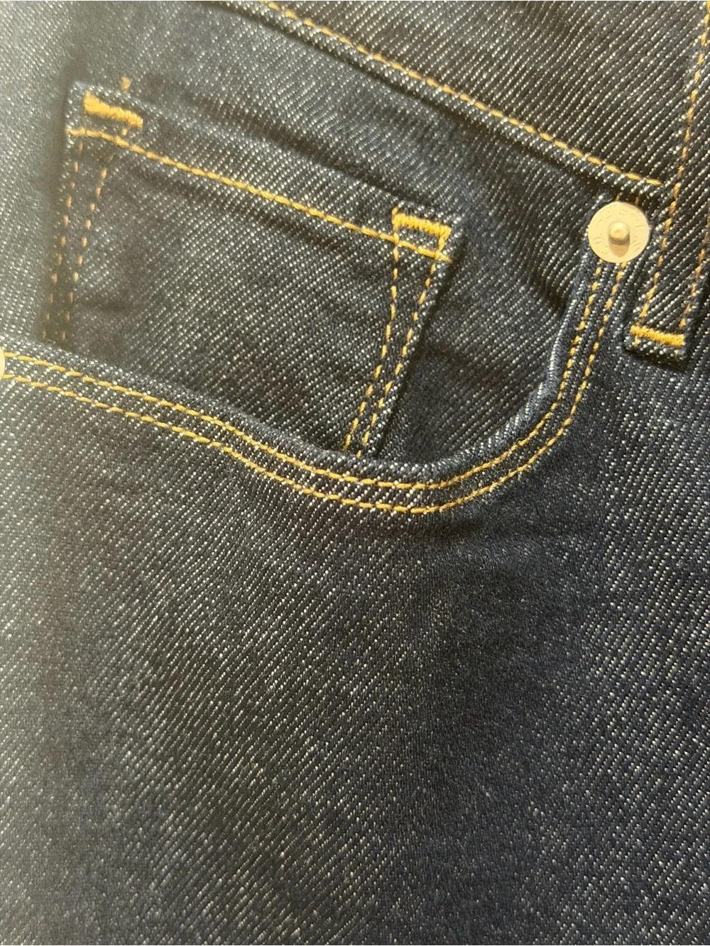 NWT Levi's Women's Slim Straight Jeans in Dark Indigo