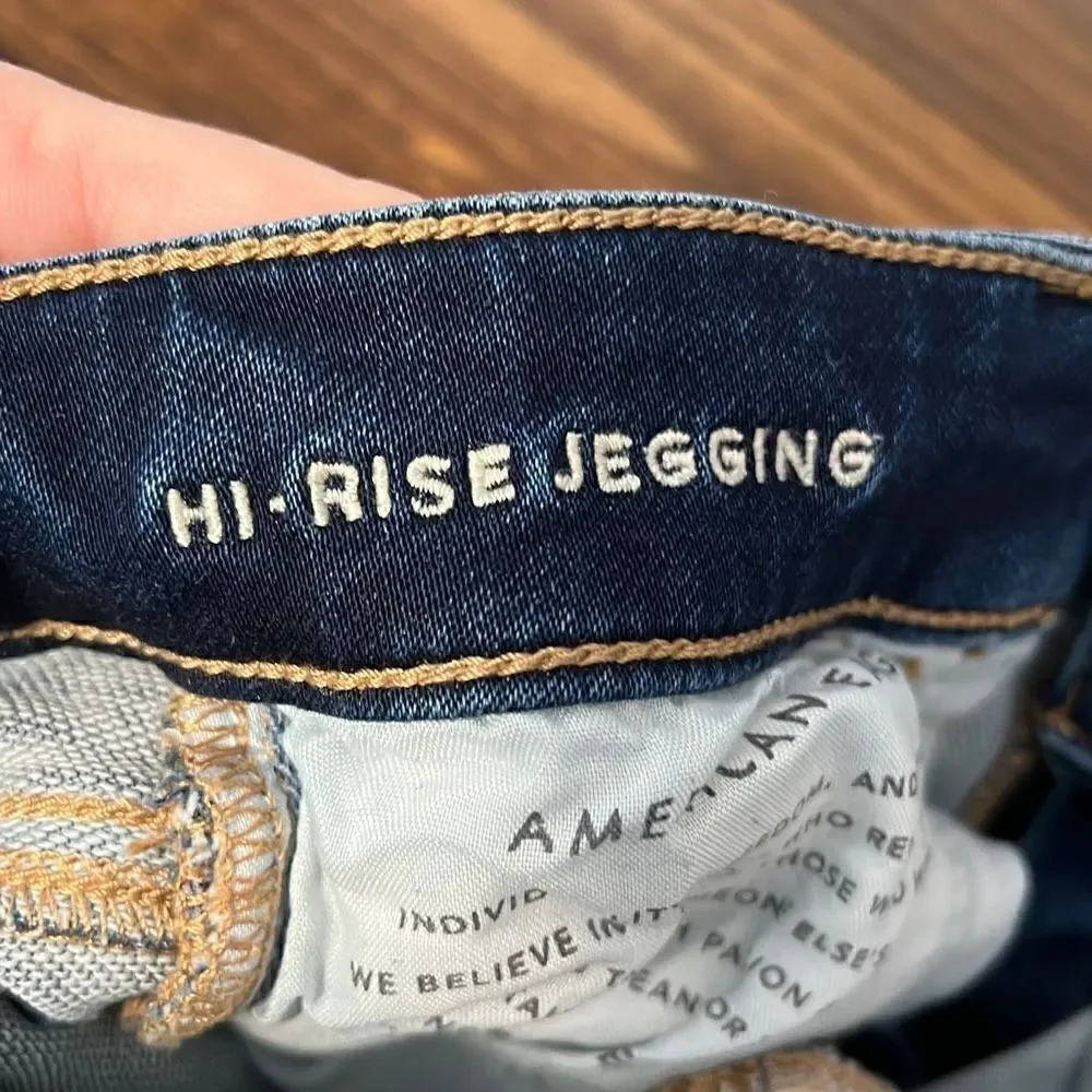 American Eagle Next Level Stretch Jeans Hi-Rise Jegging Dark Destroyed, 0 Short