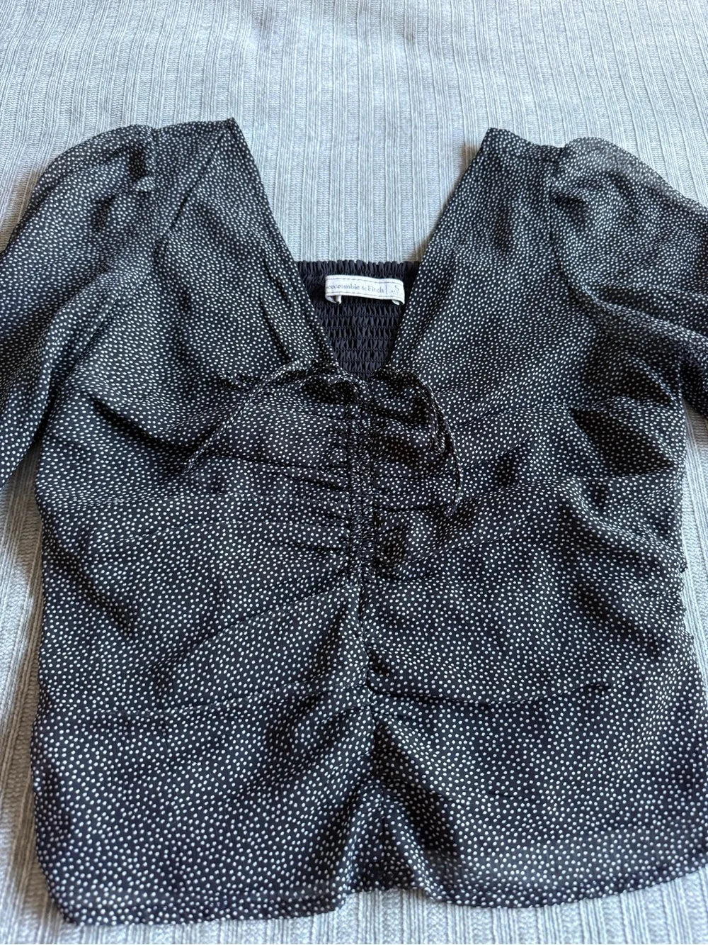 Abercrombie & Fitch Black Microdot V-Neck Puff Sleeve Blouse
