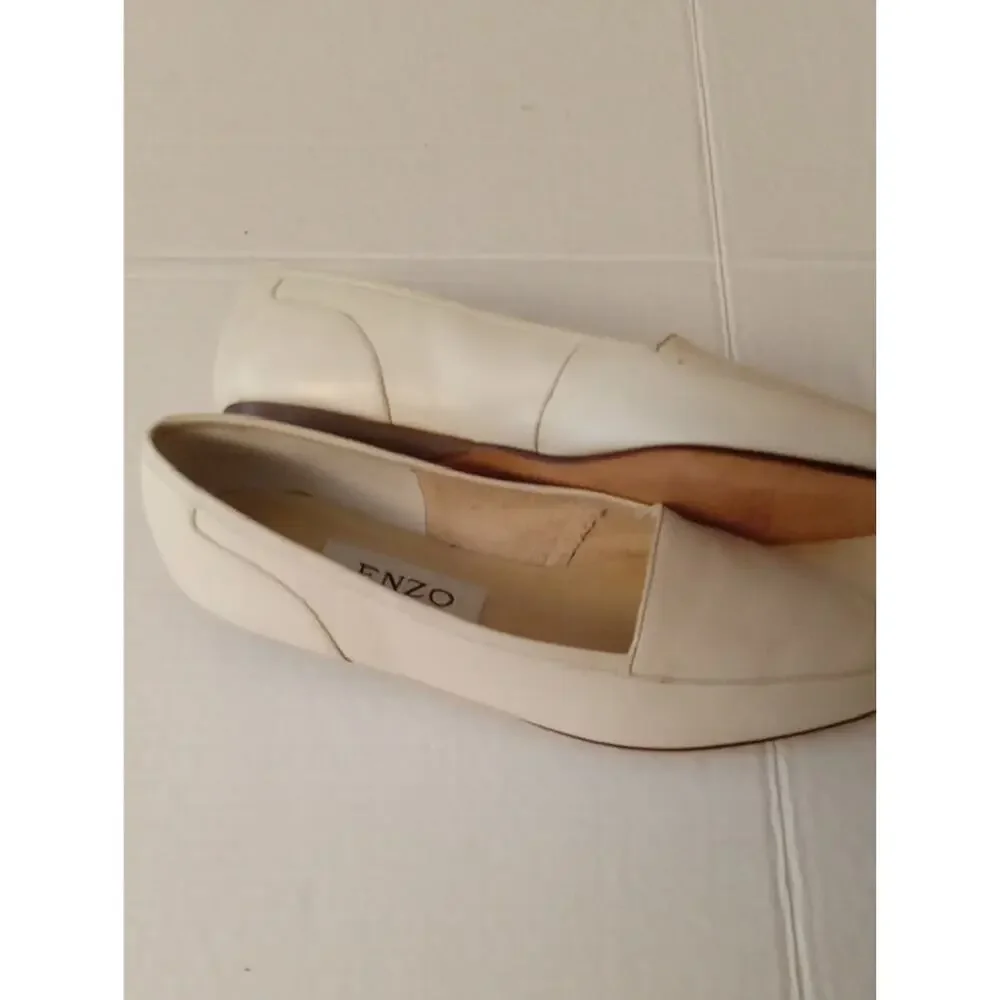 Enzo Angiolini step out