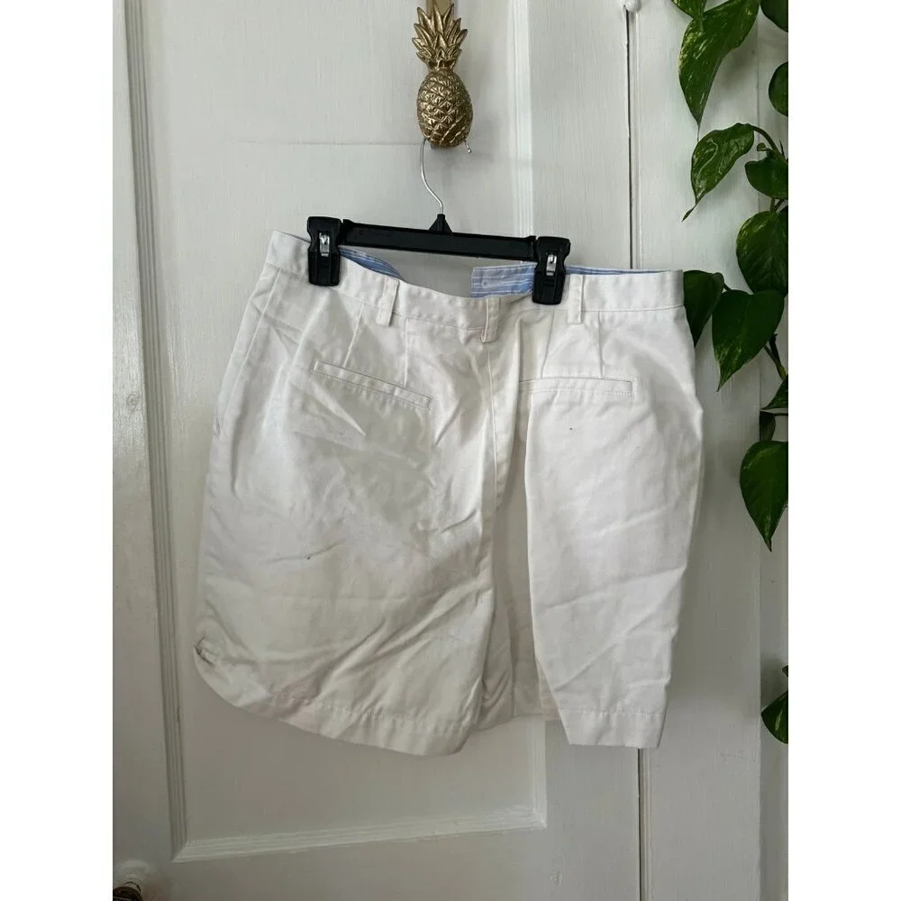 Liz Claiborne women’s size 12 white shorts