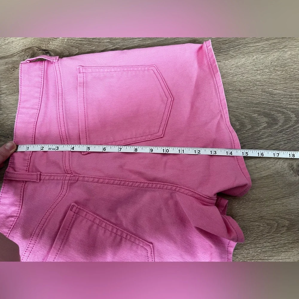 Women's Bundle of 2 Old Navy Teal and Pink Shorts- Size 8