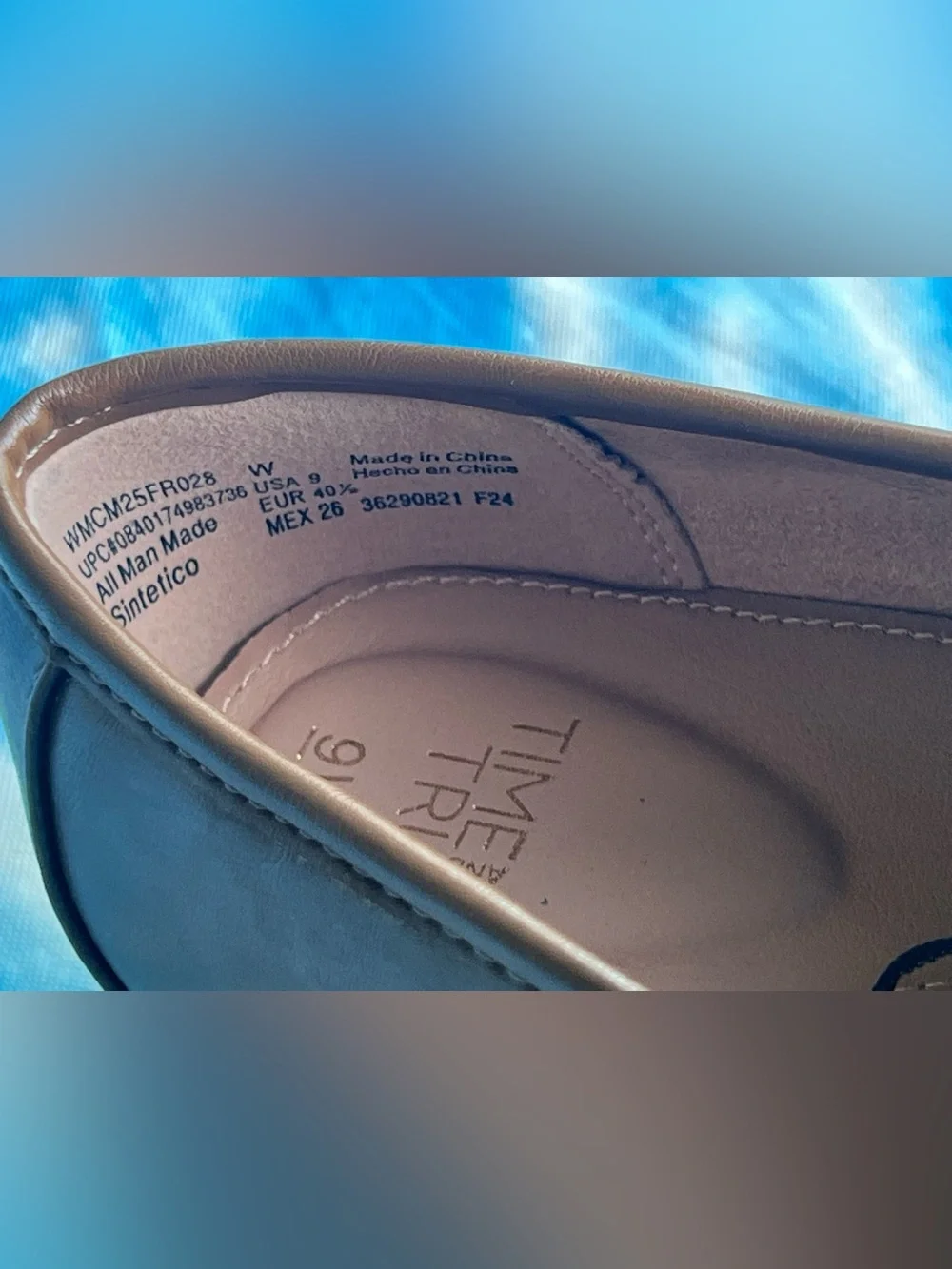 Time and Tru classic slip