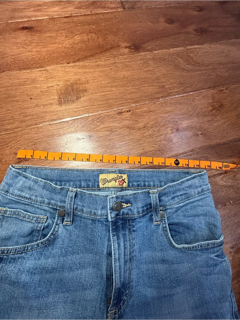 Bundle Wrangler Denim Classic Jeans Hollister Plaid Button Down Boys 16/MenSmall