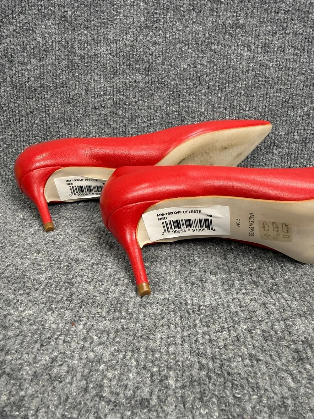 Massimo Matteo sleek red
