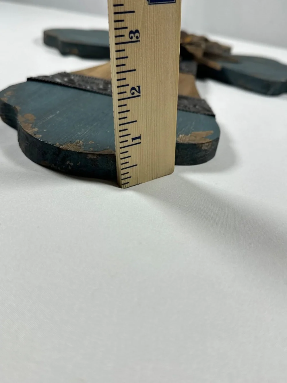 N/A wooden cross