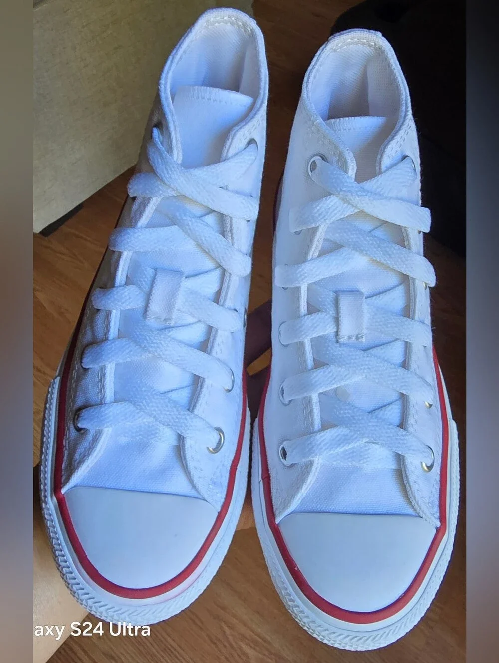 Converse regular shoes camera