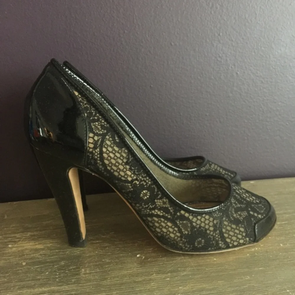 Women’s Marc Jacobs Black Lace Patent Leather Feminine Pump High Heels Sexy 36