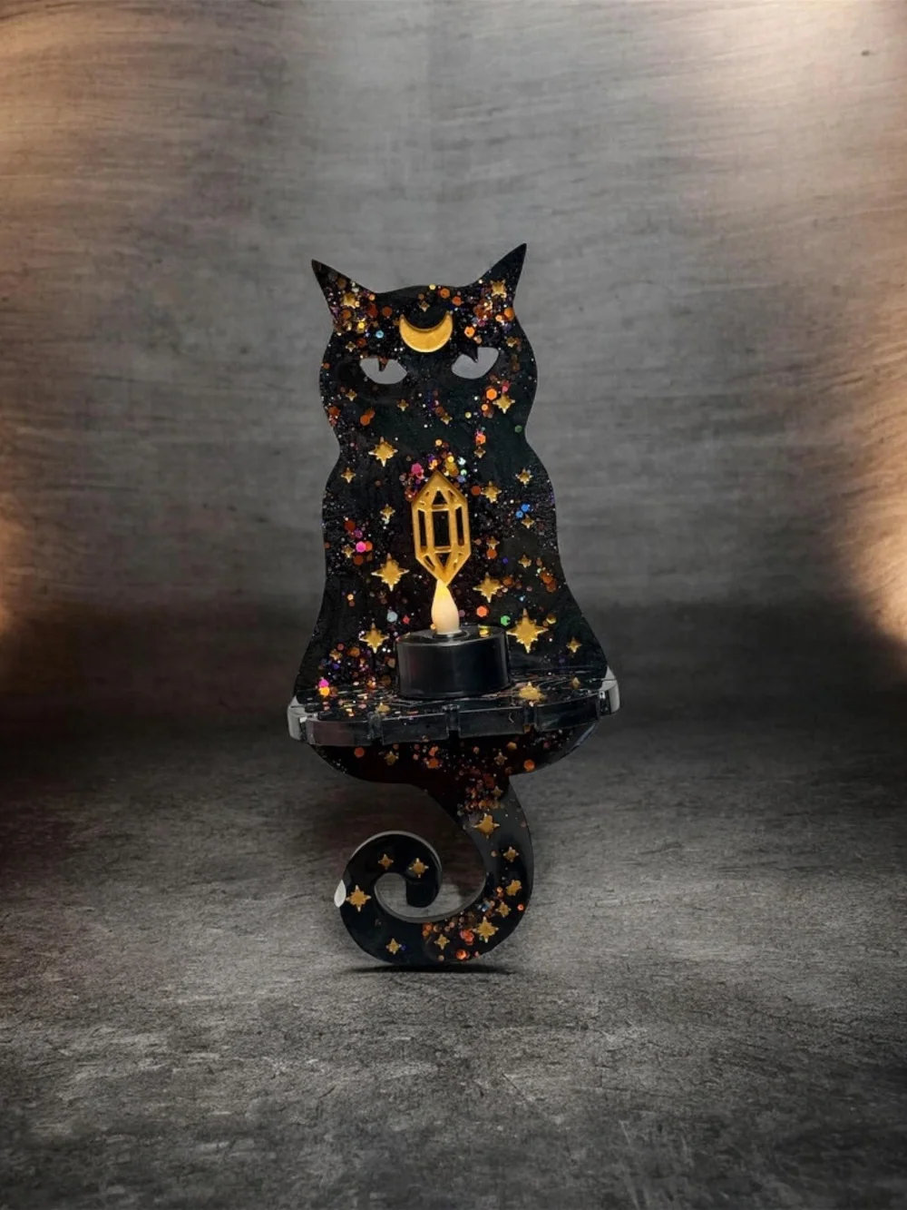 Resin cat candle holder