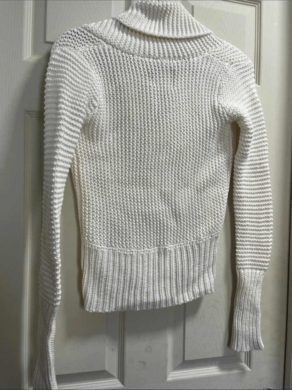 American Eagle Outfitters chunky knit