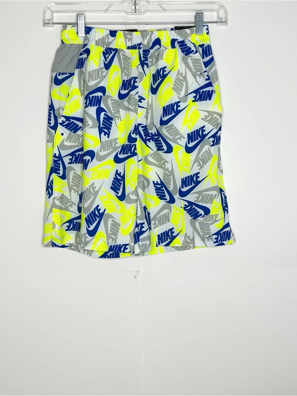 Nike Boys Printed Shorts Size XL