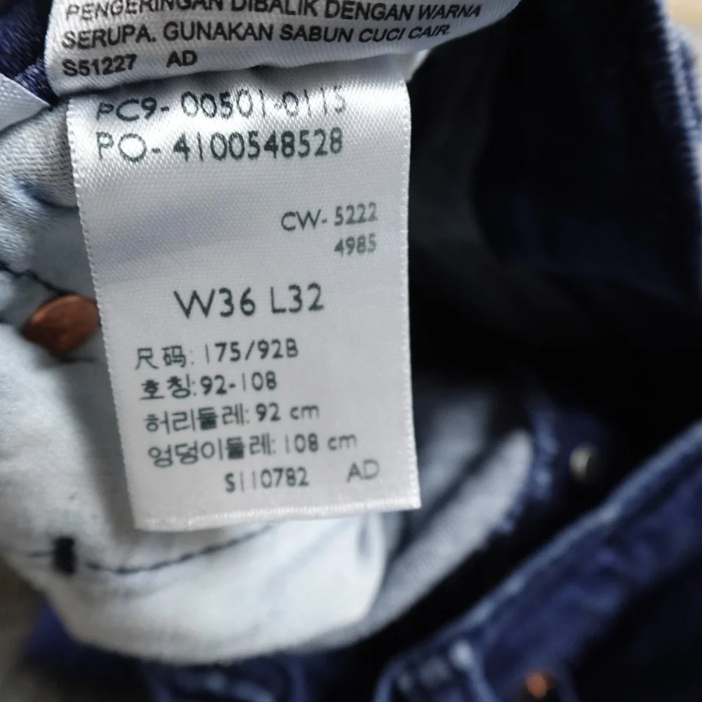 Levis Jeans Mens 36X32 Dark Blue Denim Pants 501 Button Fly Straight Leg Stretch