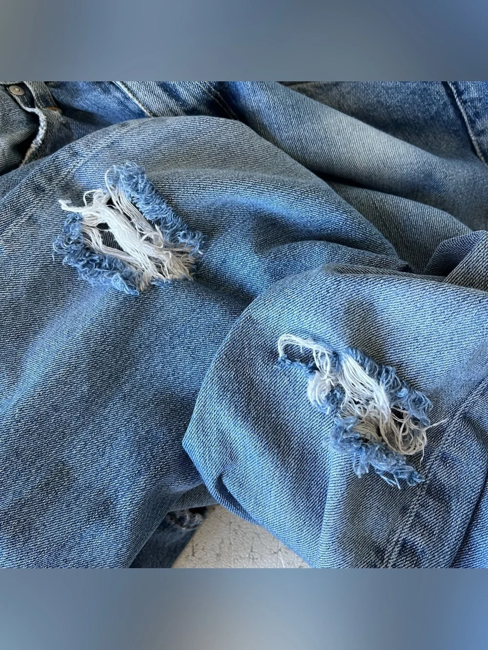 Levis ⁍̥̥̥᷅ ᴈ⁍̥̥̥᷅