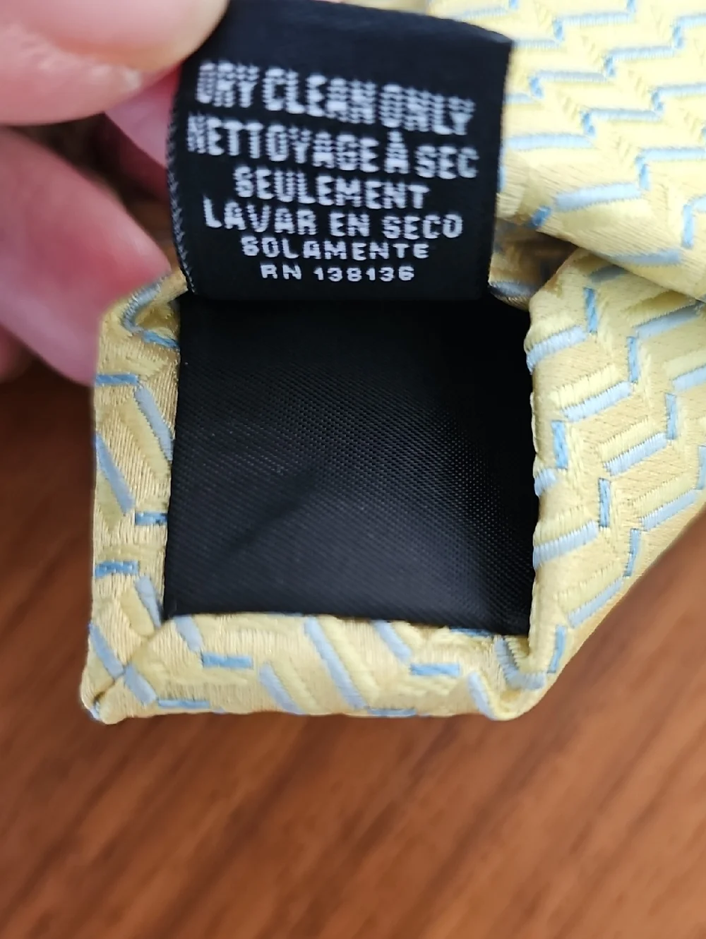 Perry Ellis new tags