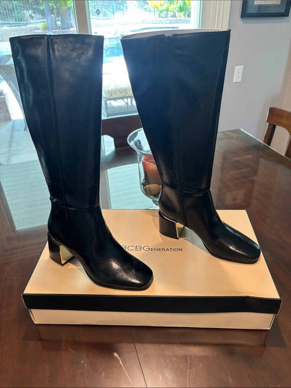 BCBGeneration sleek black