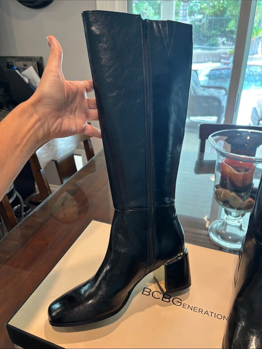 BCBGeneration sleek black