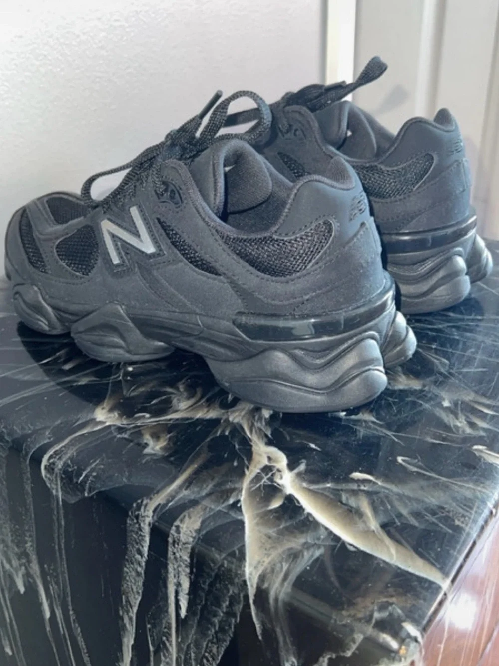 New Balance Women’s Black Athletic Sneakers with Reflective 'N' Logo