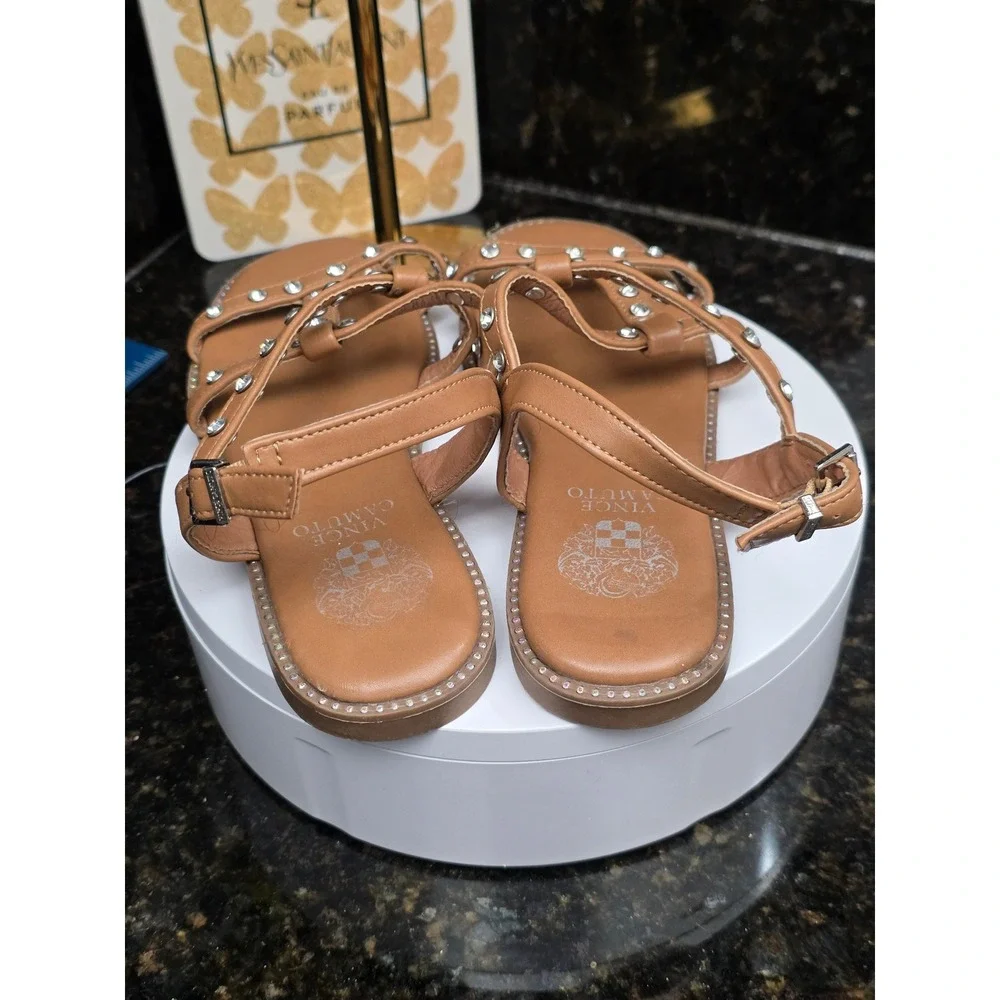 Vince Camuto vince camuto