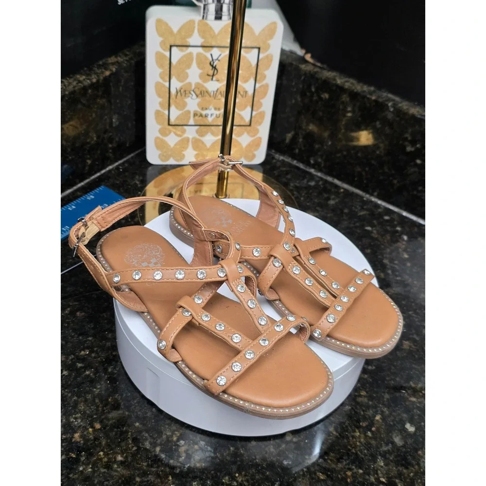Vince Camuto vince camuto