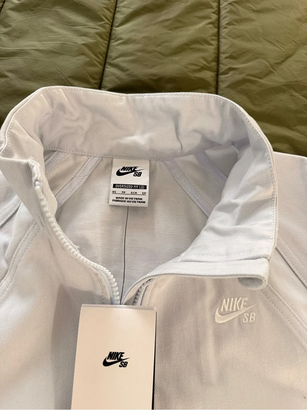 Nike lightweight bomber